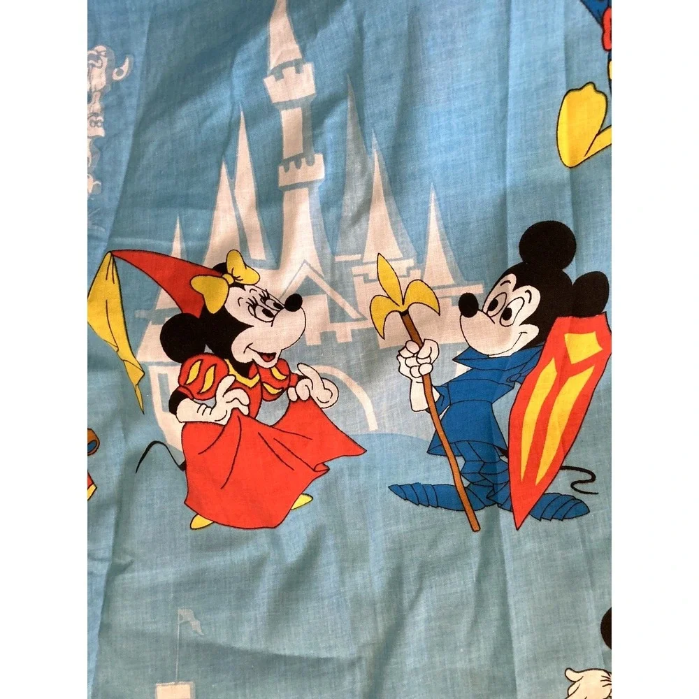 Vintage Walt Disney Disneyland twin fitted sheets Mickey Minnie Donald knight